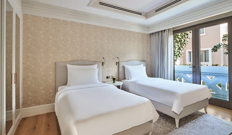 middle-east-holidays-abu-dhabi-rixos-premium-saadiyat-island-hotel-club-villa-twin-bedroom